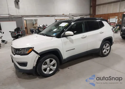 2018 Jeep Compass Latitude 4X4 from USA, damaged, VIN 3C4NJDBB8JT252477